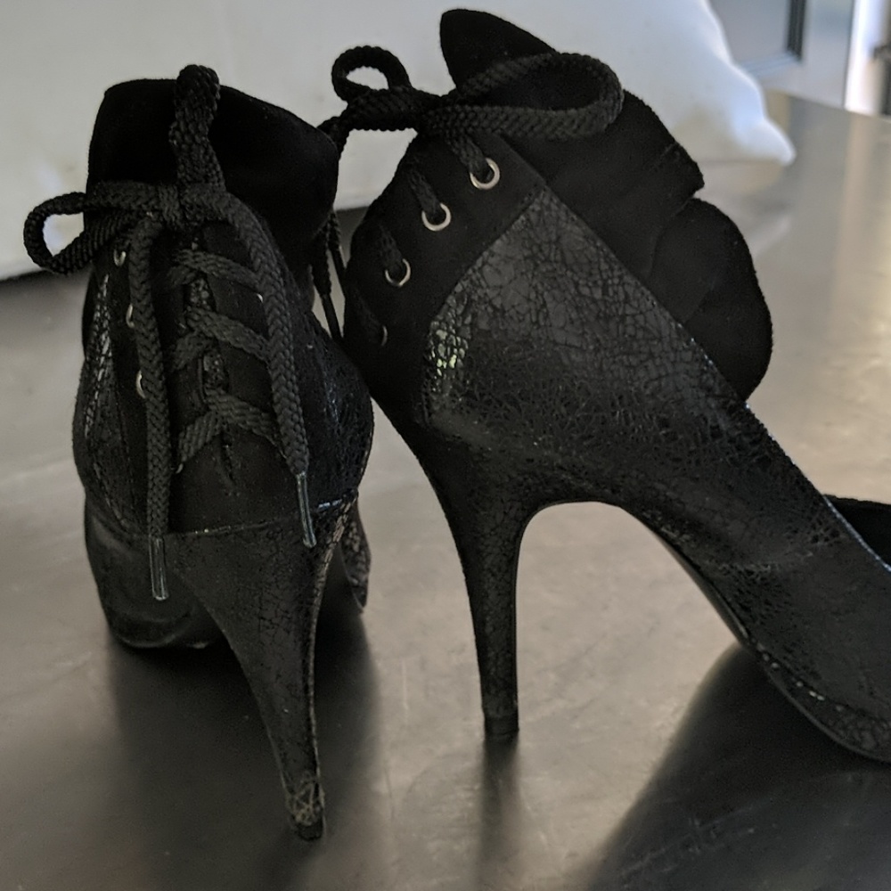 BCBGeneration platform heels - Picture 2 of 4